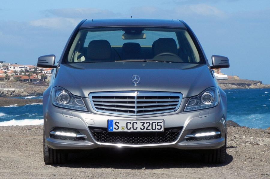  Mercedes-Benz C350 Sedan 2012 года  (фото 6 из 43)